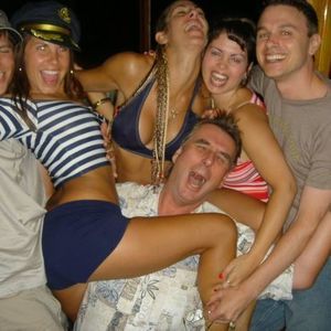 Meet your Posher, Dennis